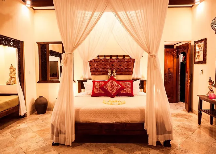Blue Moon Resort 4*