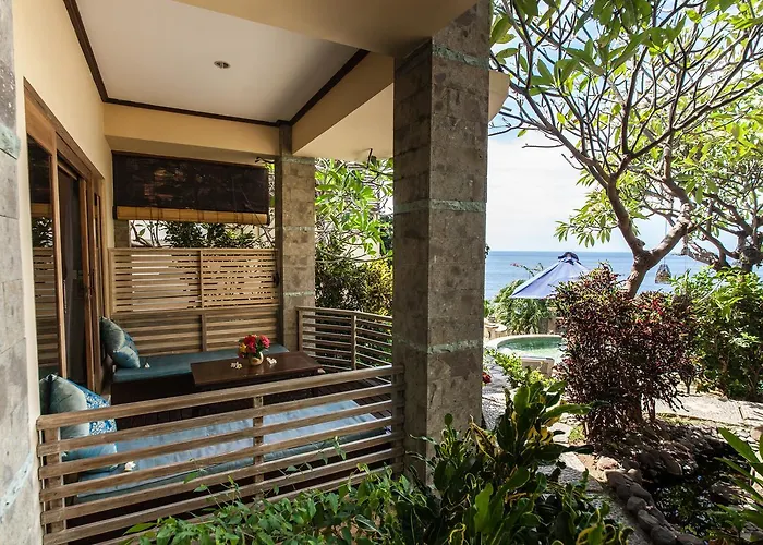 Blue Moon Resort 4*